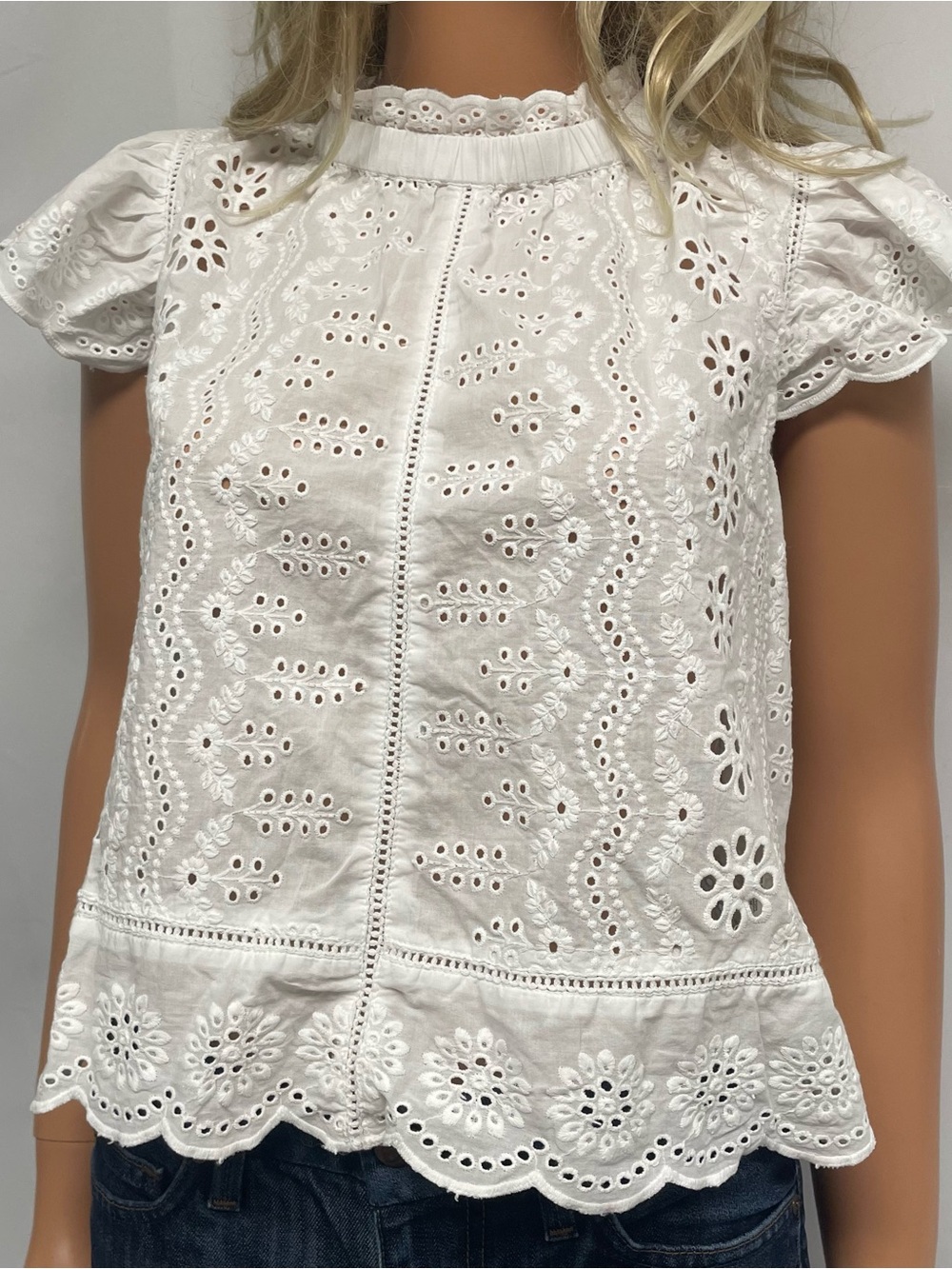Women's White Eyelet Puff Sleeve Blouse